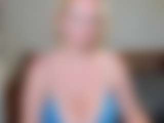 GreenEyesN's Live Sex Cam Show