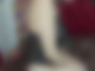 Live cam show with karlahotks - Nipple Piercings on Chatstar