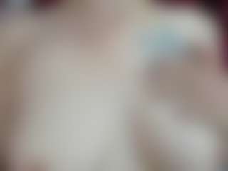 Live cam show with karlahotks - Nipple Piercings on Hubzter Live