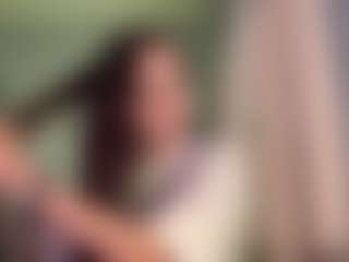 Live cam show with LuveniaRann - Brown Hair on xplaylive.com