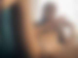 LuveniaRann's Live Sex Cam Show