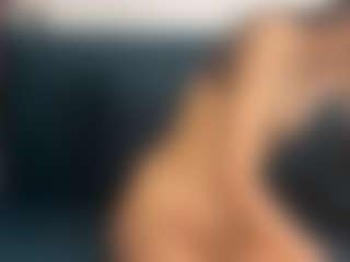 LuveniaRann's Live Sex Cam Show