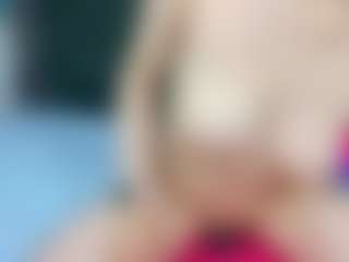 Live cam show with tattyxprincess - Striptease on Dare Cams