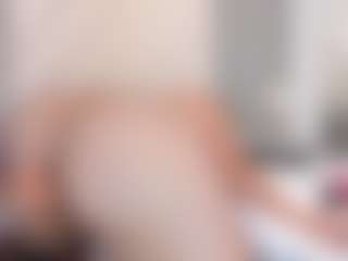 emmawatson-1's Live Sex Cam Show