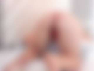 emmawatson-1's Live Sex Cam Show