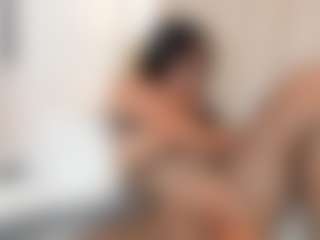 emmawatson-1's Live Sex Cam Show