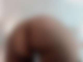 emmawatson-1's Live Sex Cam Show