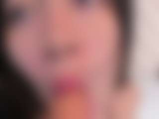 emmawatson-1's Live Sex Cam Show