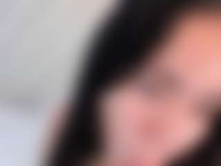 emmawatson-1's Live Sex Cam Show
