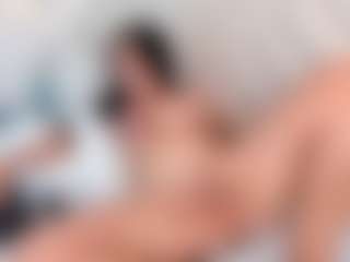emmawatson-1's Live Sex Cam Show