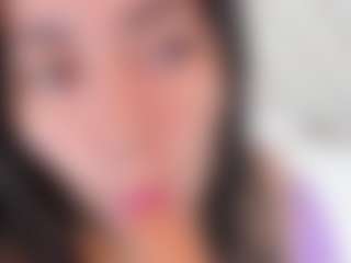 emmawatson-1's Live Sex Cam Show