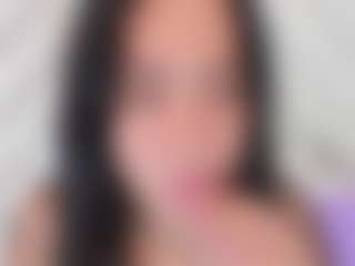 emmawatson-1's Live Sex Cam Show