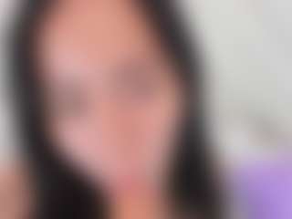 emmawatson-1's Live Sex Cam Show