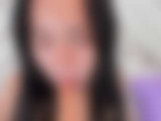 emmawatson-1's Live Sex Cam Show