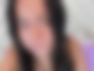 emmawatson-1's Live Sex Cam Show