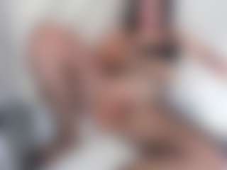 emmawatson-1's Live Sex Cam Show