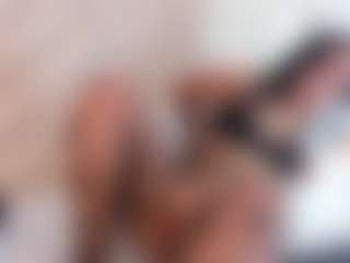 emmawatson-1's Live Sex Cam Show