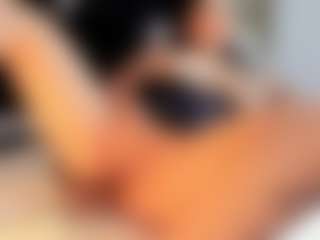 MaddyJhones-1's Live Sex Cam Show