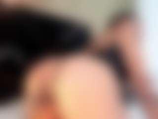 MaddyJhones-1's Live Sex Cam Show