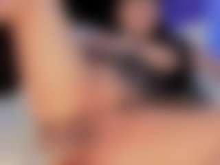 Live cam show with Maria - Facial Piercings on livesuperchat.net
