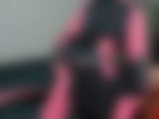 Live cam show with MegamWhite - Red Hair Young Adult on Milfs Live