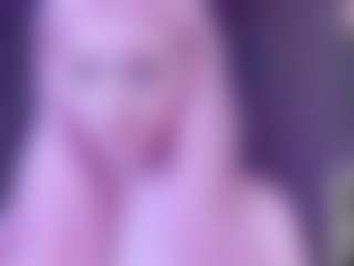 Live cam show with PinkyFluff - Striptease on SinfulBabes
