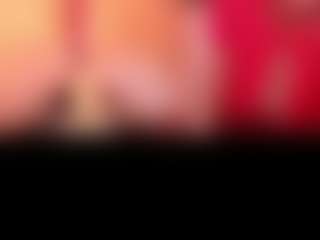 VictoriaNoir MILF webcam performer live streaming