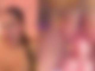 Live cam show with VictoriaNoir - Athletic Brown Eyes on xplaylive.com