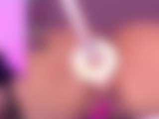 VictoriaNoir MILF webcam performer live streaming