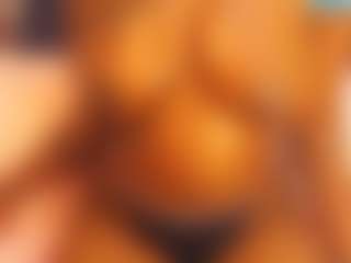 Live cam show with EBONY X - Facial Piercings on sexylive.show