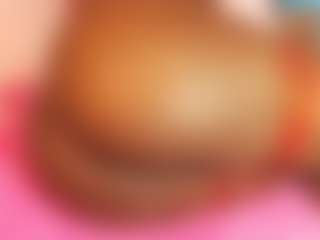 Live cam show with EBONY X - Facial Piercings on SquirtSoMuch