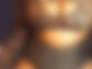 Spettacolo in cam dal vivo con EBONY X - Athletic Small Tits su Camsoda