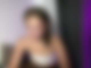 Live cam show with FumikoBibbins - Bedroom on Camsoda