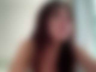 Live cam show with HassieFigueron - Athletic on CamwithHer