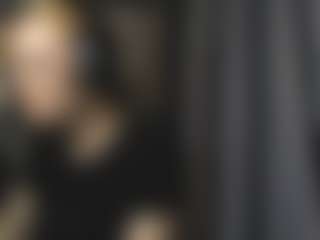 Live cam show with Adeline - Brown Eyes Blonde Hair on StripNow