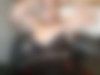 Live cam show with kilamoon26 - Spinner on Camsoda