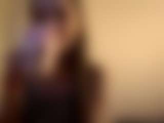 Live cam show with Allison - Brown Hair Teen (18+) on Milfs Live