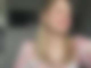 Live cam show with SantanaAveritte - New Small Tits on xxxlivecams.org