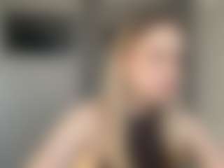 Live cam show with SantanaAveritte - Full Nudity on xplaylive.com
