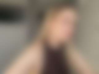 Live cam show with SantanaAveritte - Natural on xplaylive.com