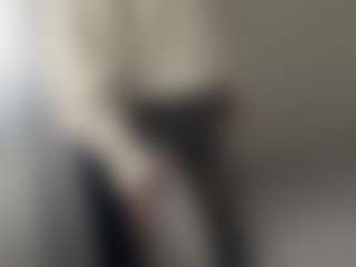 Live cam show with SantanaAveritte - Moaning on slutload