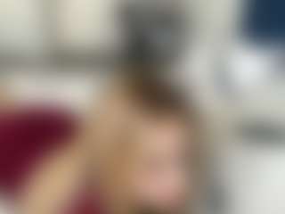 Live cam show with SantanaAveritte - Body Massage on madthumbs