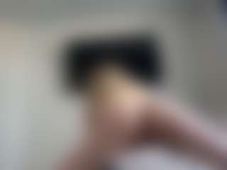 Show live cam dengan SantanaAveritte - Cute di Camsoda