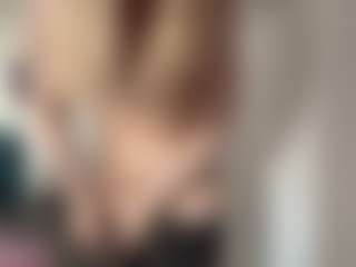 Live cam show with SantanaAveritte - Facial on Fling VIP Chat
