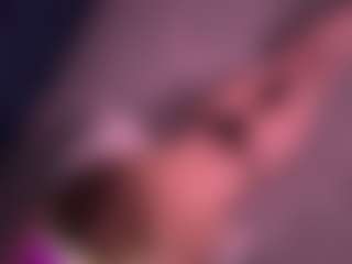 Live cam show with SantanaAveritte - Suck on crypto-cams