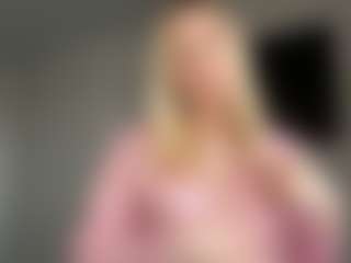 Live cam show with SantanaAveritte - Suck on Camsoda Late Night