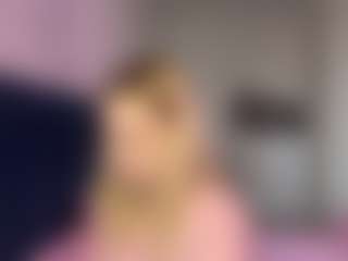 Live cam show with SantanaAveritte - Suck on Camiplay Live