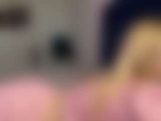Live cam show with SantanaAveritte - Thong on Gym Cam Girls