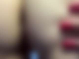 Live cam show with SantanaAveritte - Moaning on madthumbs