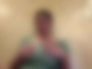 Live cam show with Viola - Striptease on CamClone